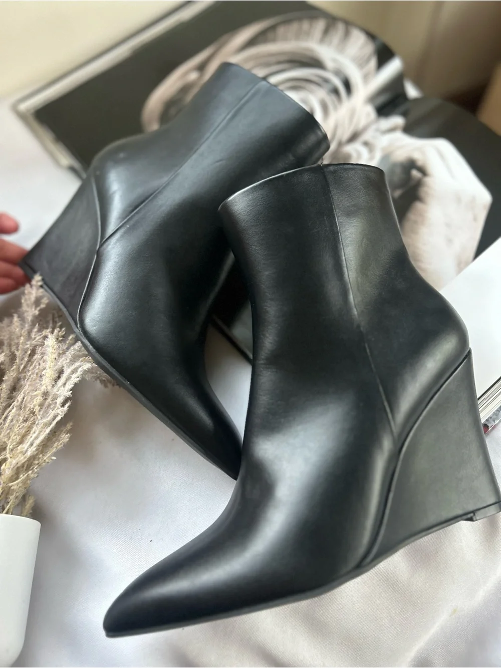 Worthington 8 new Sleek Black Pointed Wedge Ankle Boots